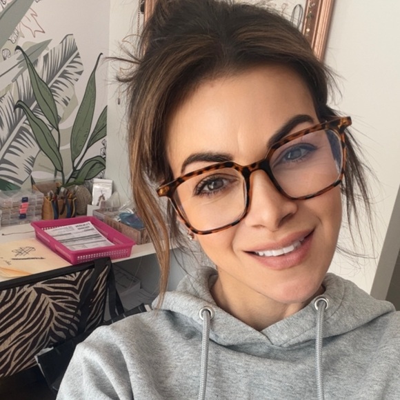 Meet your Posher, Layla - Picture 1 of 1